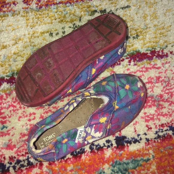 Toms girls shoes - Picture 2 of 3